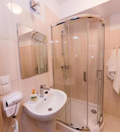 Номер Стандарт Трехместный, Villa Obis