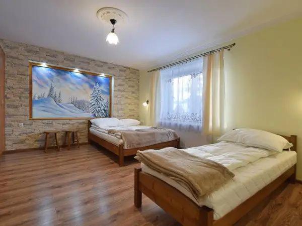 غرفة قياسية رباعية, Willa Laskosia