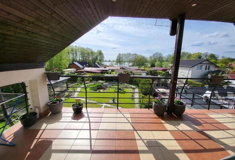 اتاق استاندارد با چشمانداز دریاچه, Willa Rudnik