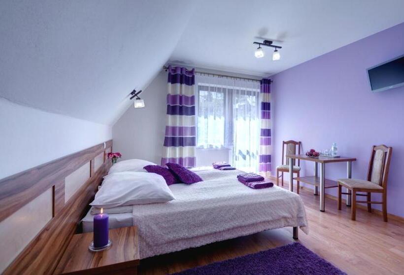 اتاق استاندارد با بالکن, Willa U łapów