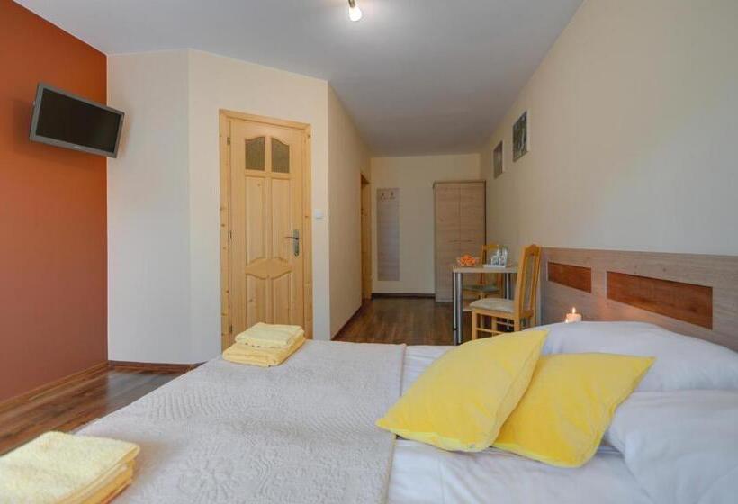 اتاق استاندارد با چشمانداز کوهستان, Willa U łapów