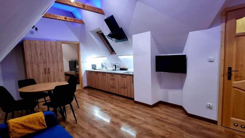 آپارتمان لوکس 1 خوابه, Willa U łapów