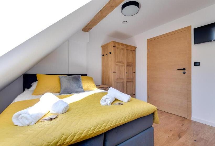 اتاق استاندارد سه نفره, Biała Owieczka B&b Szczyrk