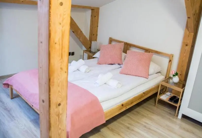 スタンダードトリプルルーム, Harmony Hostel
