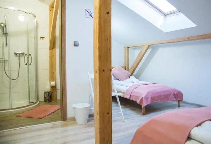 スタンダードトリプルルーム, Harmony Hostel