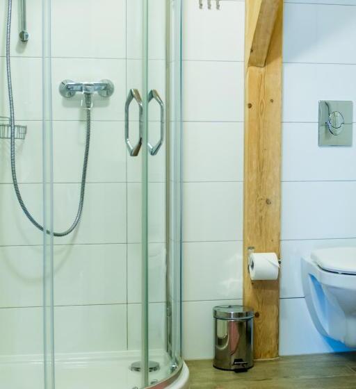 חדר סטנדרט לשלושה, Harmony Hostel