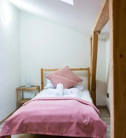 スタンダードトリプルルーム, Harmony Hostel
