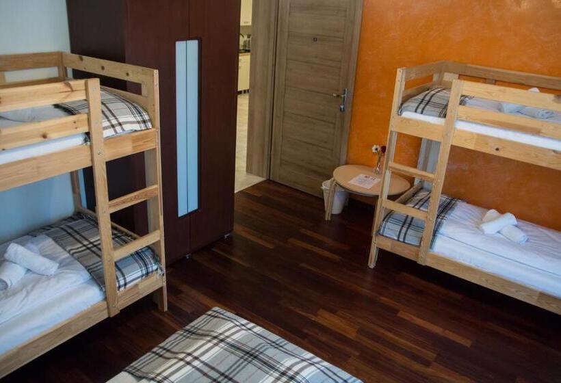 חדר משפחתי חדר אמבטיה משותף, Harmony Hostel