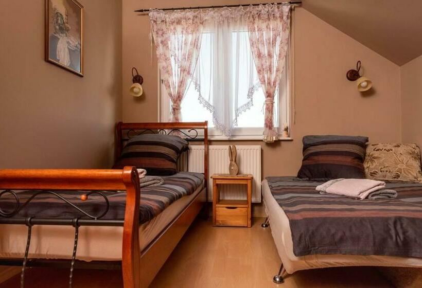 标准三人间, Agroturystyka Gawryś Pokoje