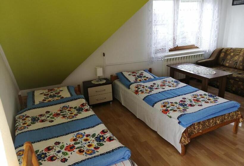 标准四人间共用浴室, Agroturystyka U Robka