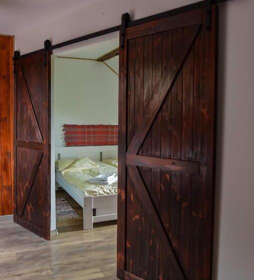 اتاق خانوادگی, Gierszówka