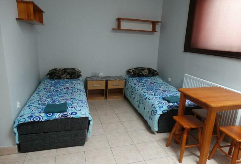 标准三人间, Trzy Korony świecie