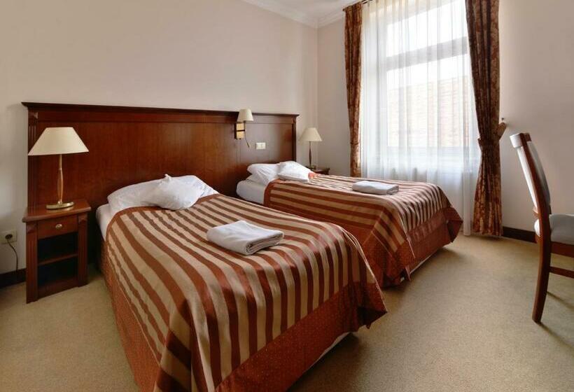 Номер Стандарт, Ulubiony