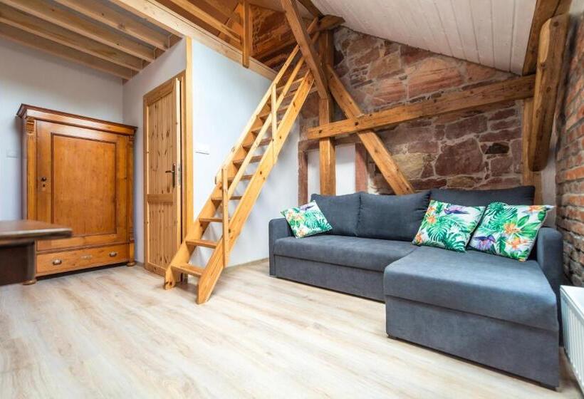 חדר משפחתי, Wozownia Nad Bobrem