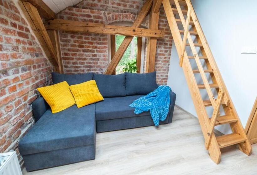 וילה בת חדר שינה 1, Wozownia Nad Bobrem