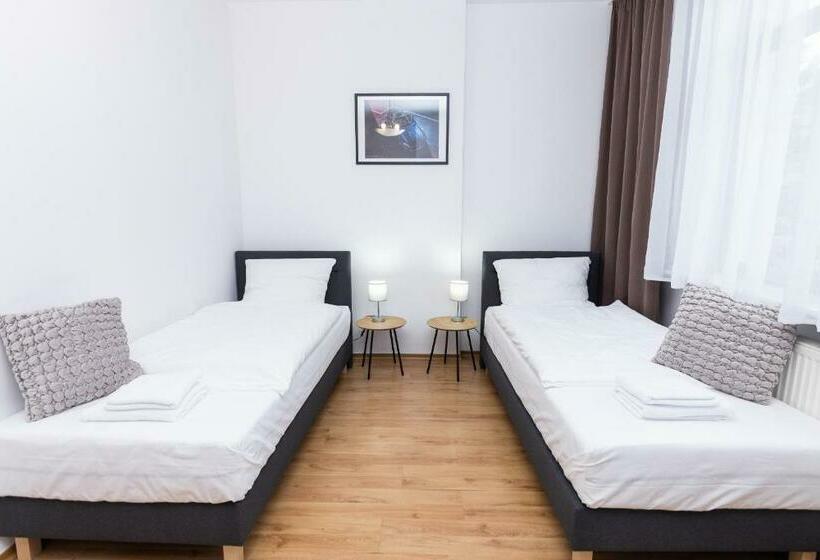 غرفة قياسية, Tor Kielce