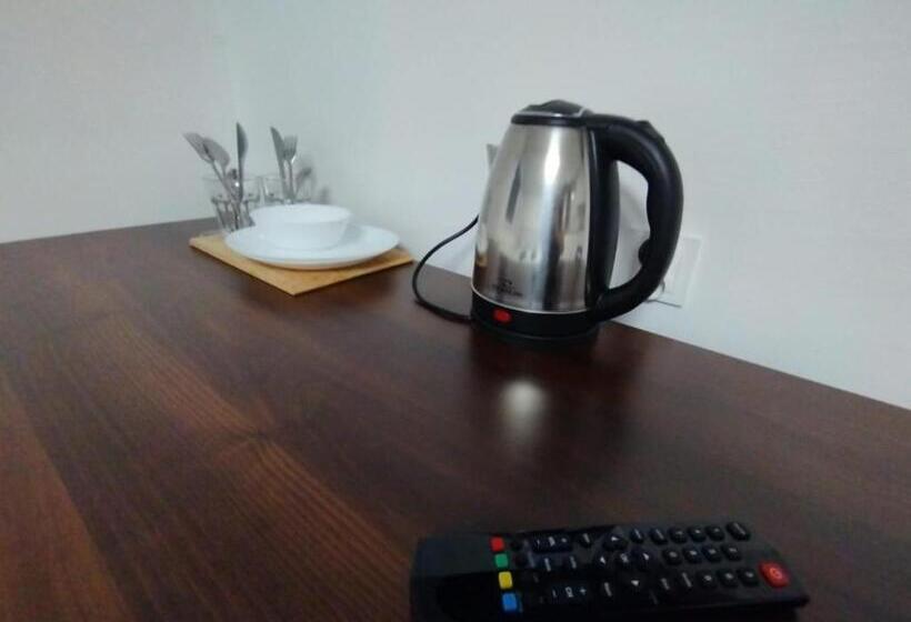 スタンダードルーム, Mia Mia House
