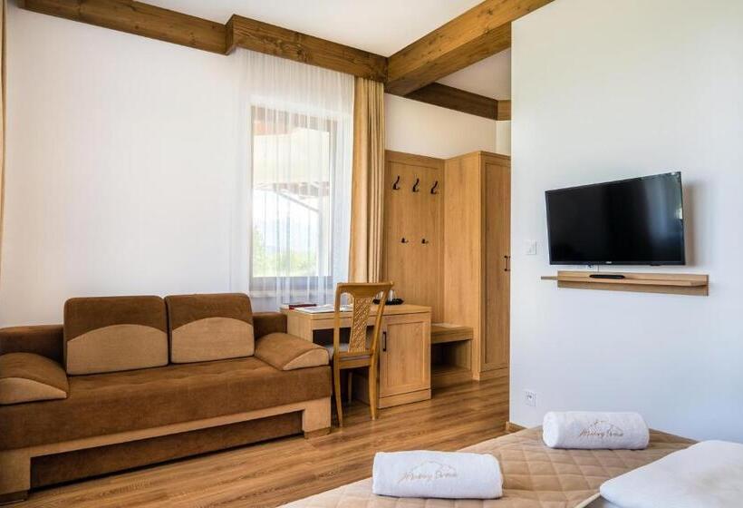 اتاق سوپریور چهار تخته, Miodowy Dworek