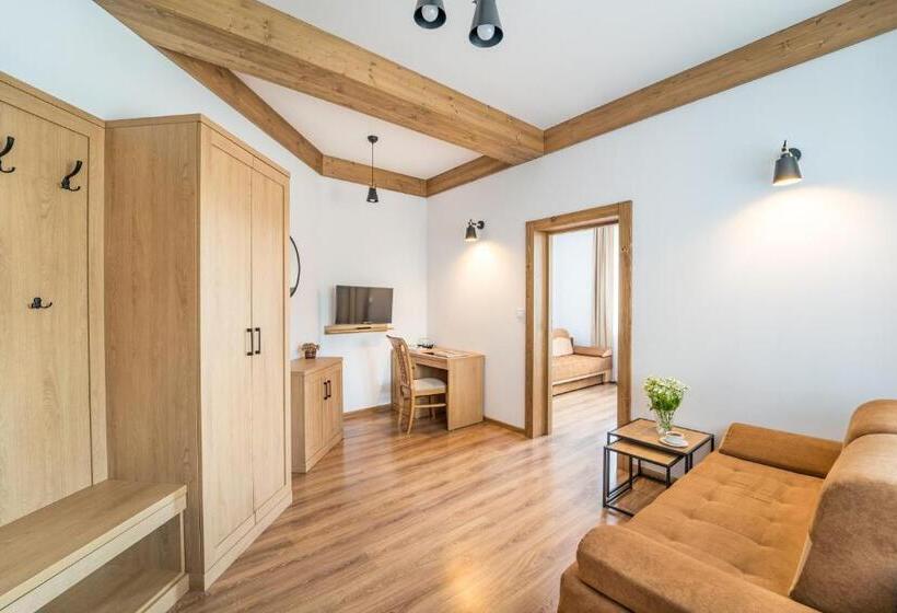 آپارتمان 2 خوابه, Miodowy Dworek