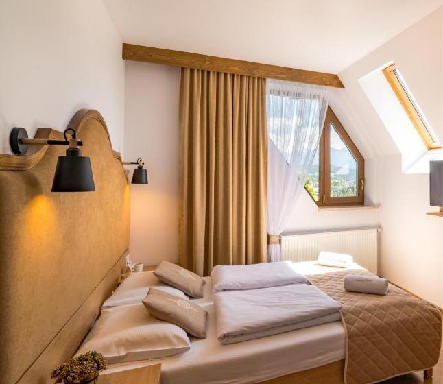 اتاق استاندارد با چشم‌انداز کوهستان, Miodowy Dworek