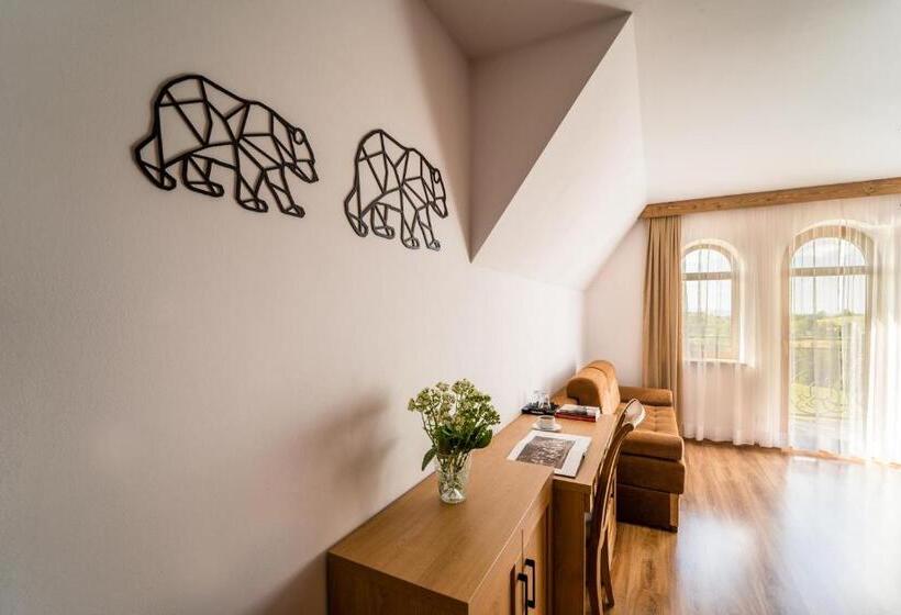 اتاق استاندارد چهارنفره با بالکن, Miodowy Dworek