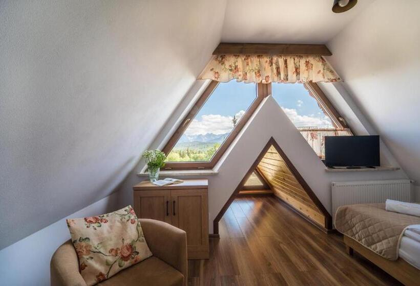 اتاق استاندارد با چشم‌انداز کوهستان, Miodowy Dworek