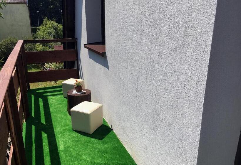 اتاق استاندارد سه تخته با بالکن, Miło.tu Pokoje Gościnne