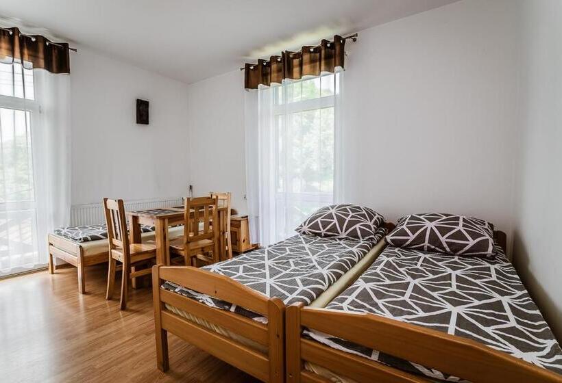 バルコニー付きスタンダードルーム, Willa Halina