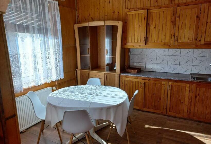 Апартаменты 1 Спальня, Holiday Ozon