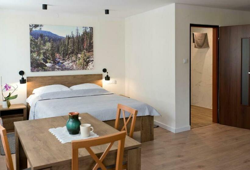 اتاق استاندارد چهارنفره با بالکن, Mirarosa