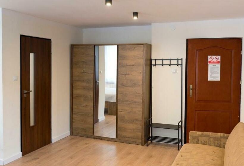 اتاق استاندارد چهارنفره با بالکن, Mirarosa