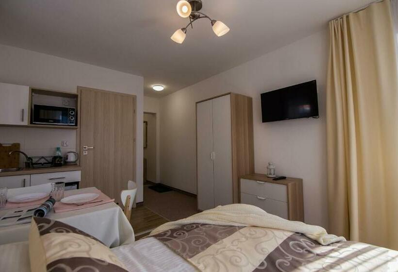 חדר סטנדרט עם מרפסת, Villa 1