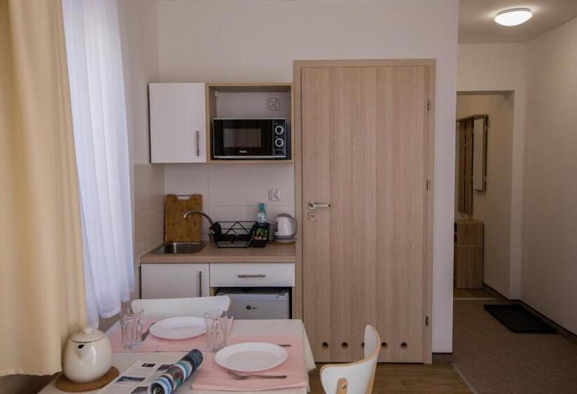 חדר סטנדרט עם מרפסת, Villa 1