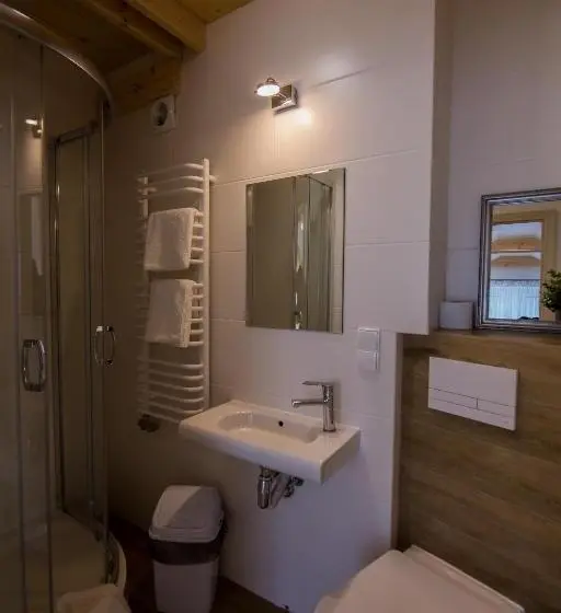Chambre Familiale, Villa 1