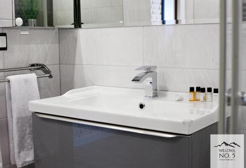 آپارتمان 1 خوابه با چشمانداز باغ, Willowa No. 5 Apartaments