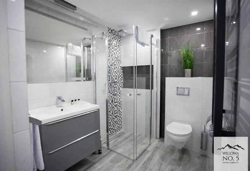 庭の見える1ベッドルームアパートメント, Willowa No. 5 Apartaments
