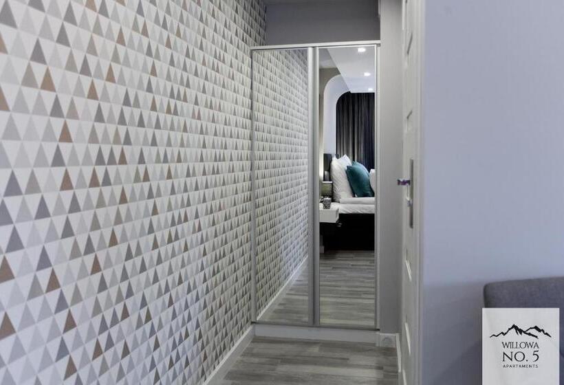 آپارتمان 1 خوابه با چشمانداز باغ, Willowa No. 5 Apartaments