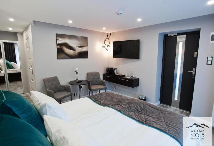 آپارتمان 1 خوابه با چشمانداز باغ, Willowa No. 5 Apartaments