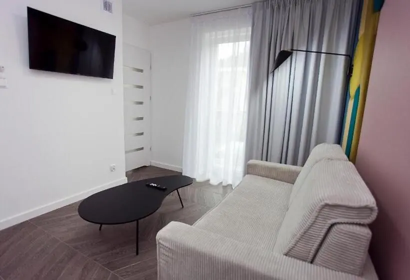 スイート, Willowa No. 5 Apartaments