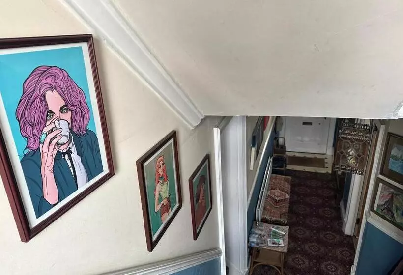 バルコニー付きスタンダードルーム, Fitz House