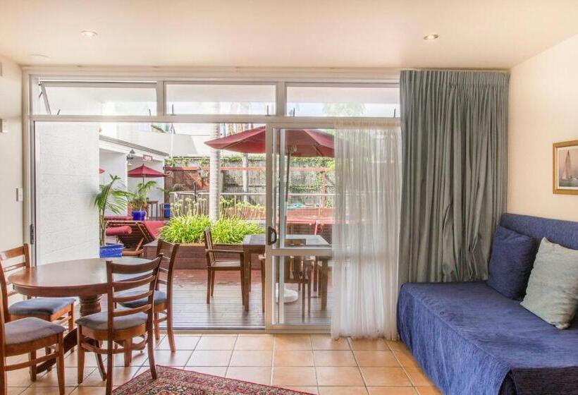 침실 1개 아파트, Commodores Lodge