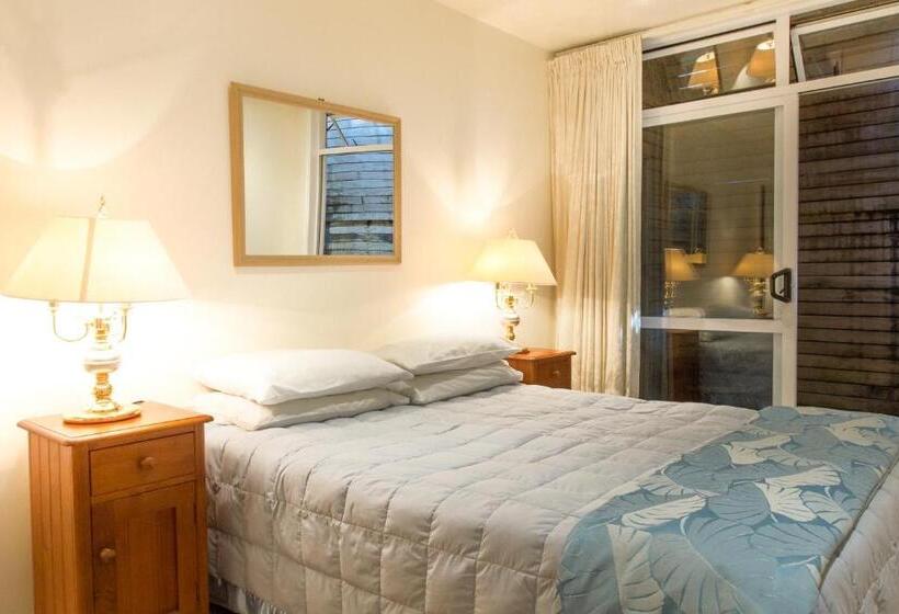 Номер Deluxe, Commodores Lodge