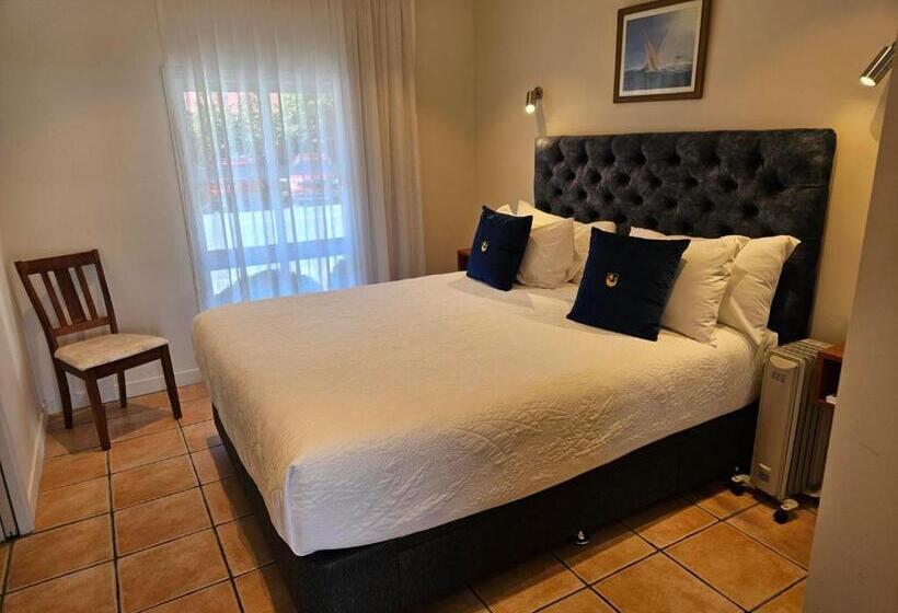 Апартаменты 1 Спальня, Commodores Lodge
