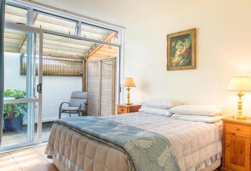 Номер Deluxe, Commodores Lodge