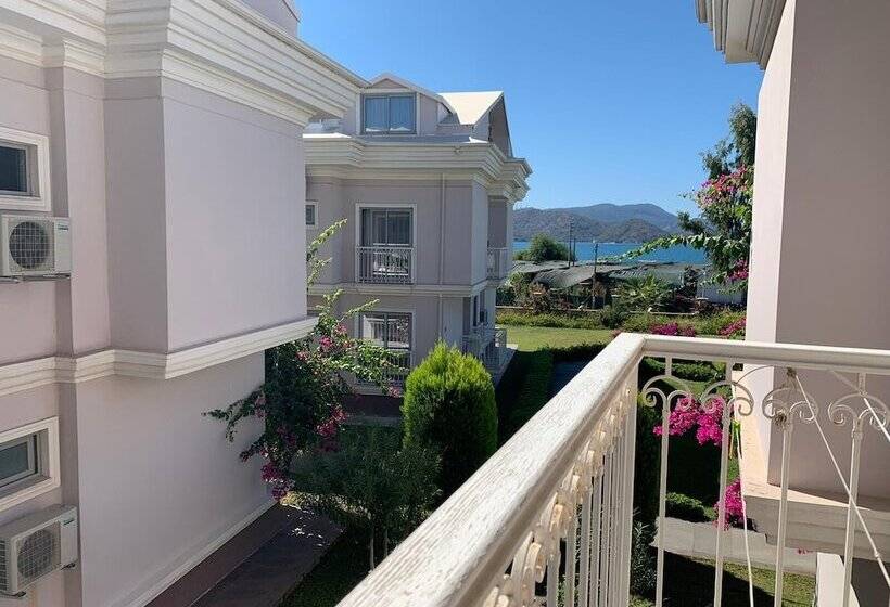 带2个卧室的公寓, Daphne Residence