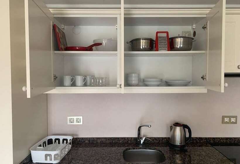 带2个卧室的公寓, Daphne Residence