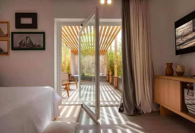 テラス付スイート, Praia Art Resort   Small Luxury Hotels Of The World