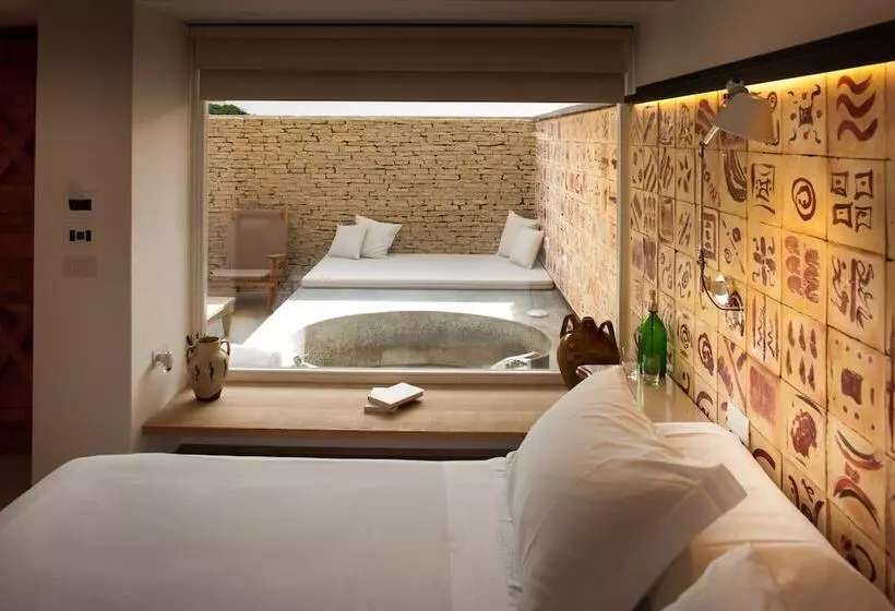 デラックスルーム, Praia Art Resort   Small Luxury Hotels Of The World