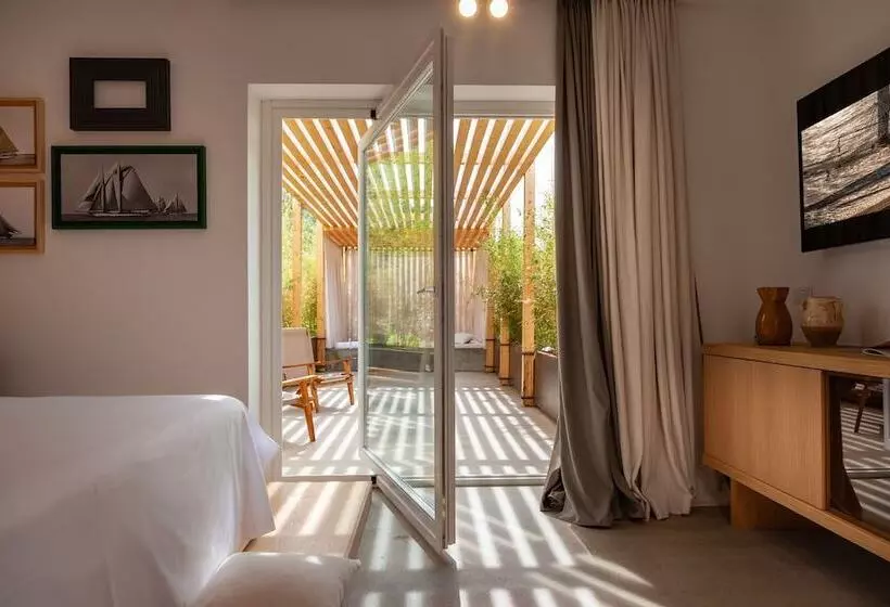 テラス付スイート, Praia Art Resort   Small Luxury Hotels Of The World