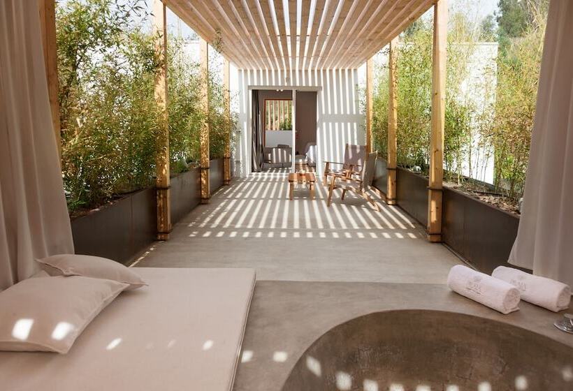 Люкс с Террасой, Praia Art Resort   Small Luxury Hotels Of The World